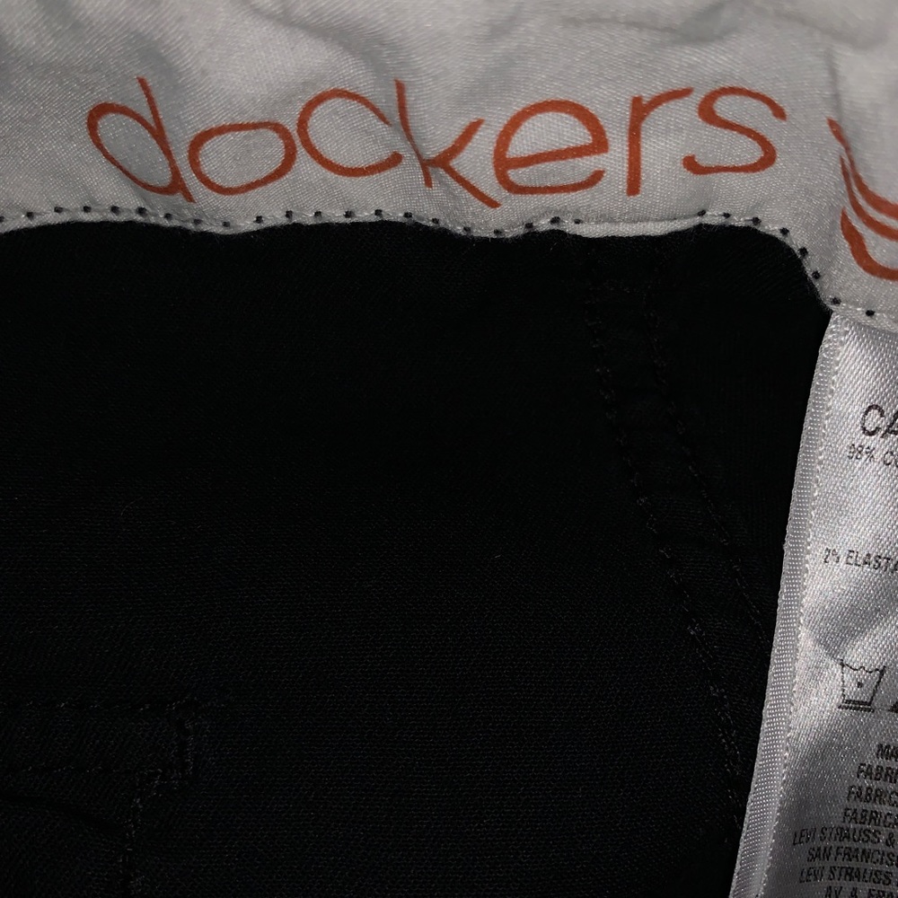 Shorts - Picture 2 of 3